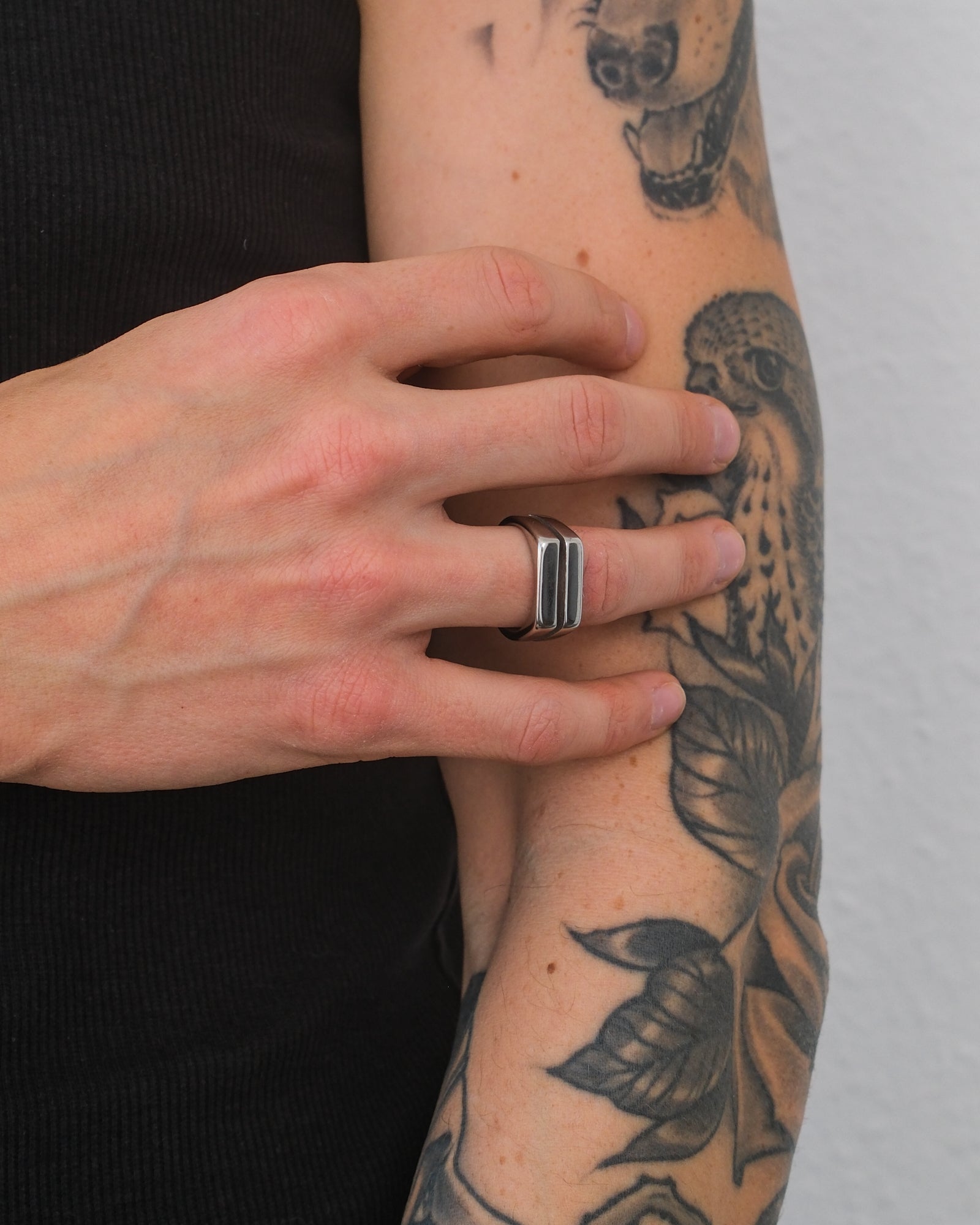 unshinebar-equal-ring-herrenring-gold-edelstahl-gr-8 image 4