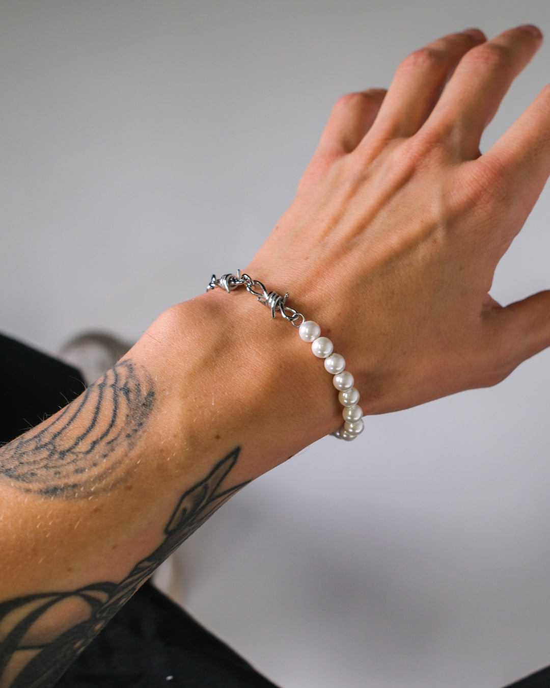 unshinebar-pearl-barbed-wire-armband-silber-perlen-18-5cm image 3