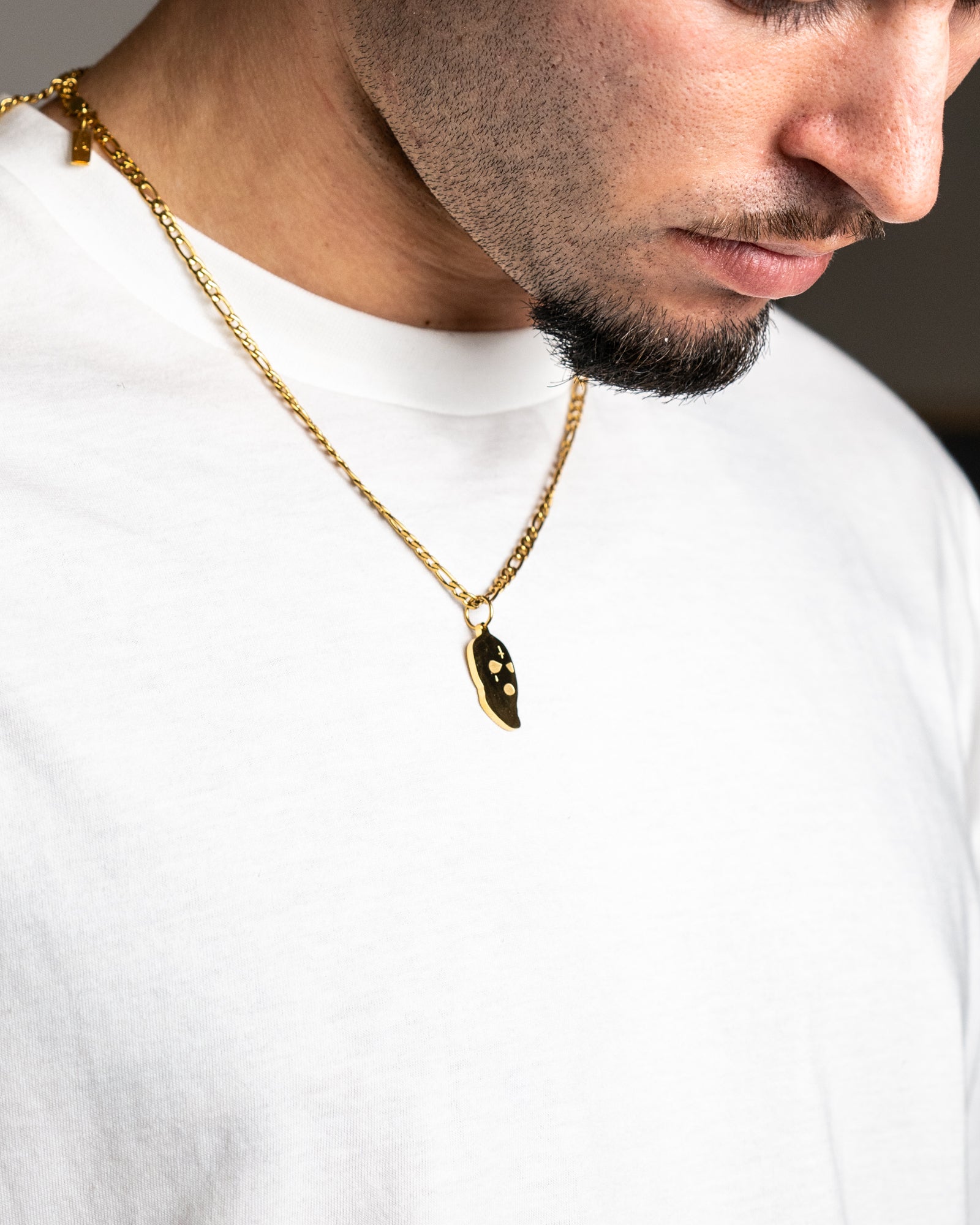 unshinebar-ski-mask-necklace-masken-kette-gold image 3