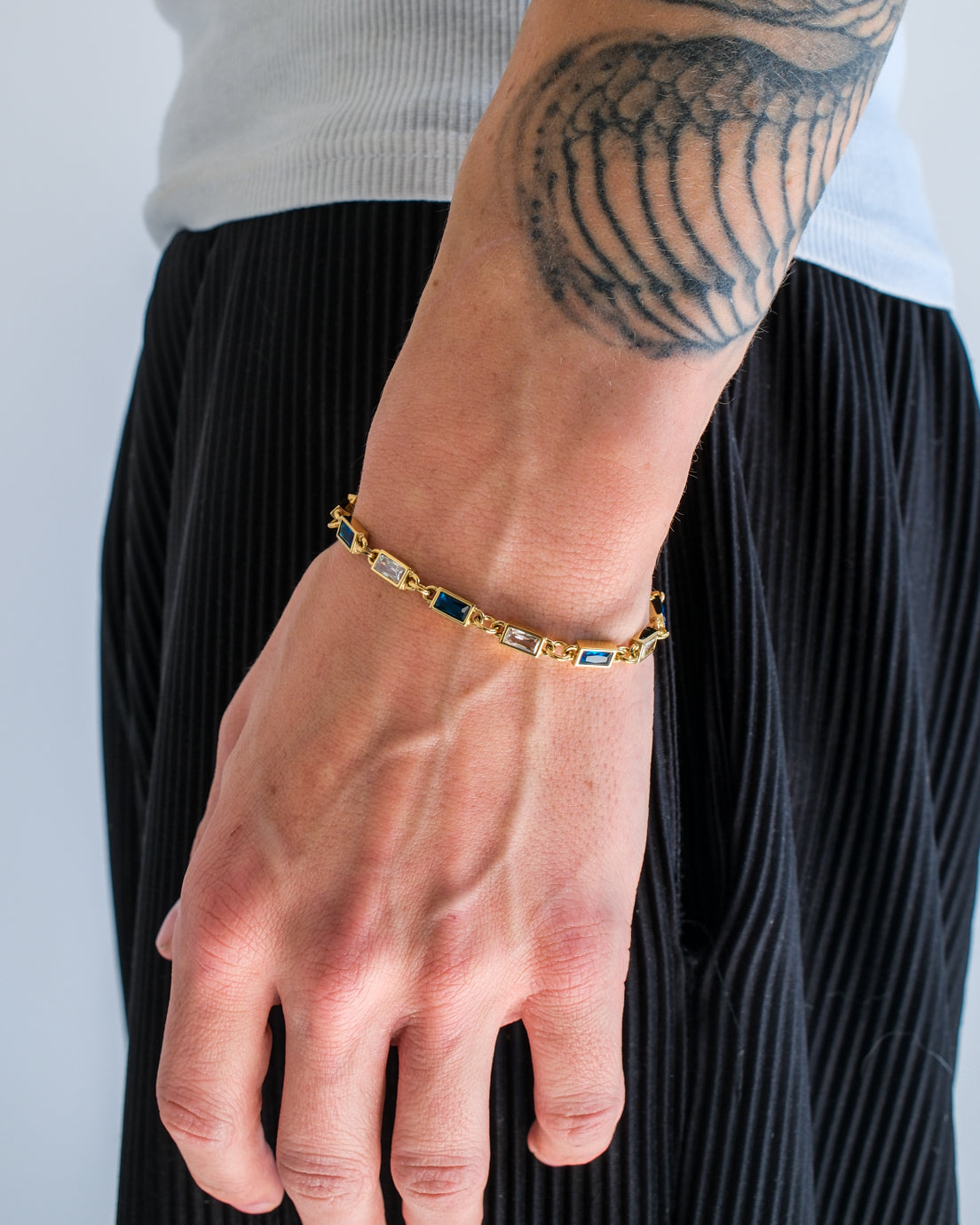 unshinebar-blue-ocean-tennisarmband-gold-3-mm image 2