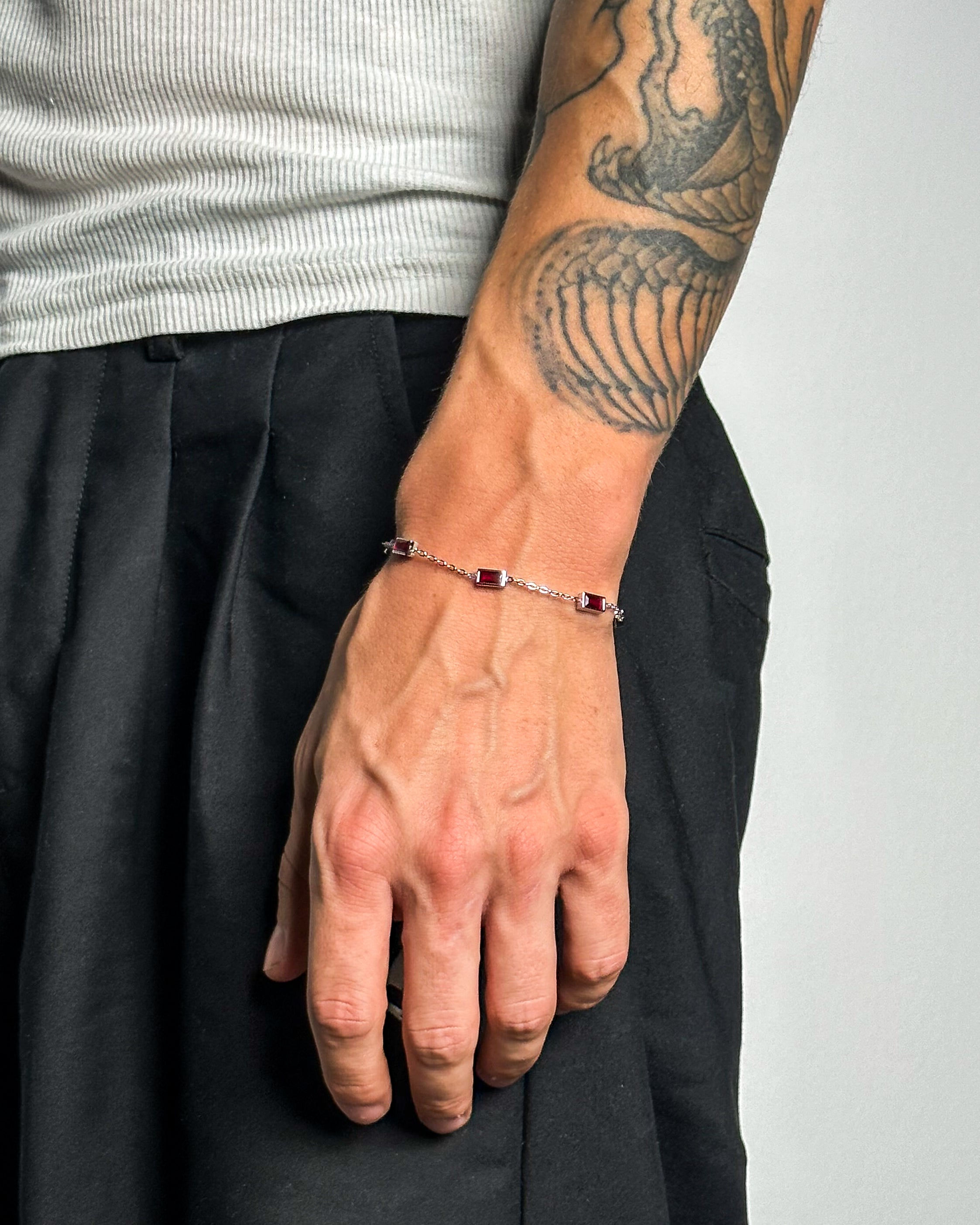 unshinebar-gemstone-armband-silber-rot-zirkonia image 2