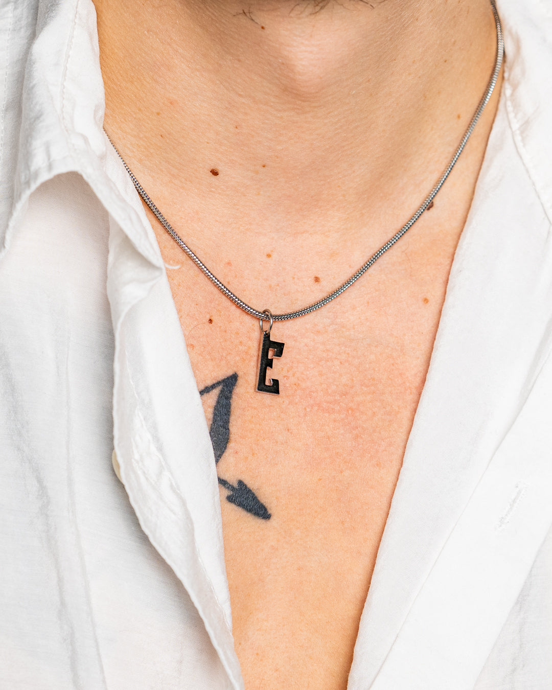 unshinebar-initial-necklace-buchstaben-kette-silber image 6