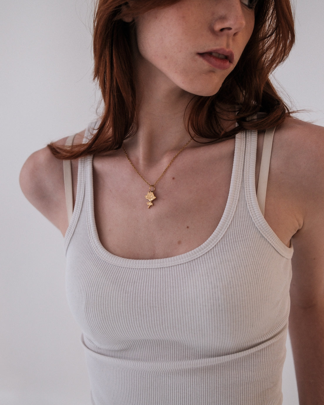 unshinebar-rose-kette-gold-mit-rosen-anh-nger-blume-edelstahl image 2