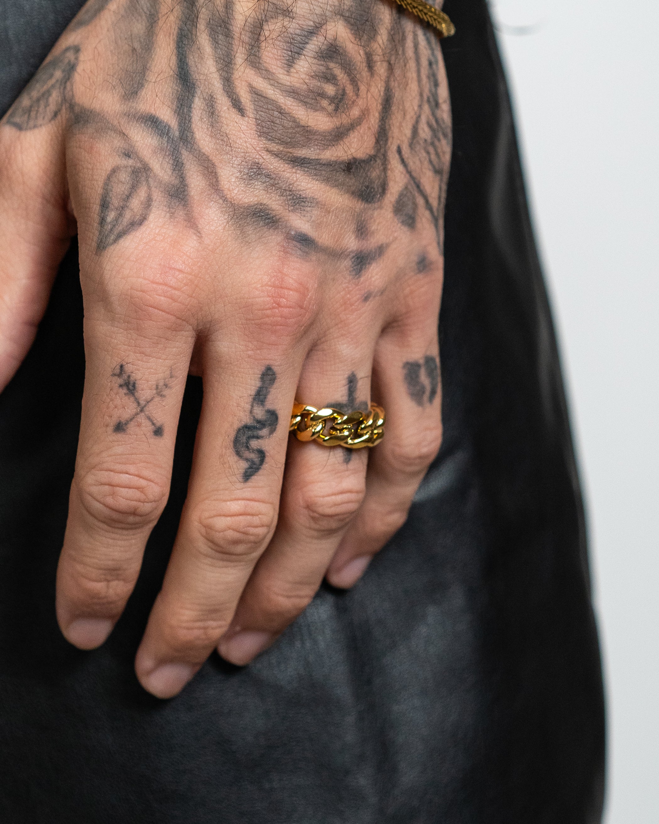 unshinebar-cuban-ring-gold-panzer-ring-gr-e-9-edelstahl image 4