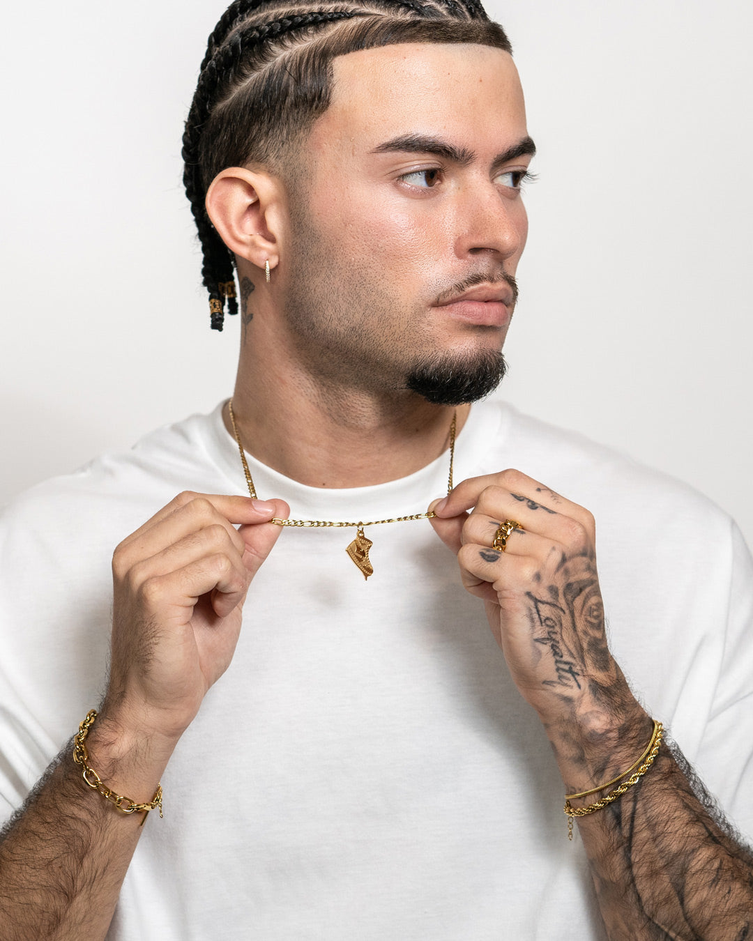 unshinebar-sneaker-necklace-halskette-gold-45cm-edelstahl image 3