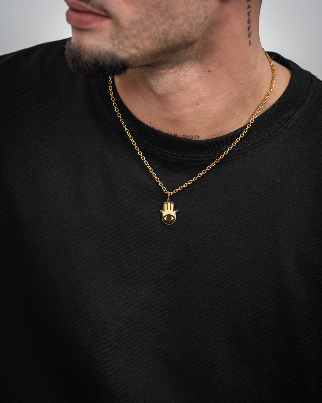 unshinebar-hand-of-fatima-kette-gold-45cm-hamsa-edelstahl image 3