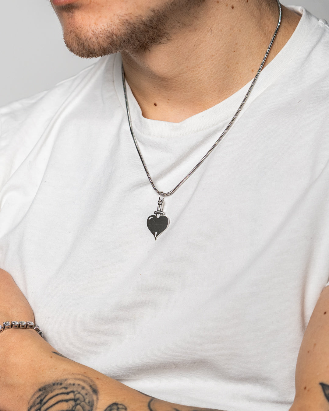 unshinebar-love-hurts-kette-silber-gravierbar-45cm image 2