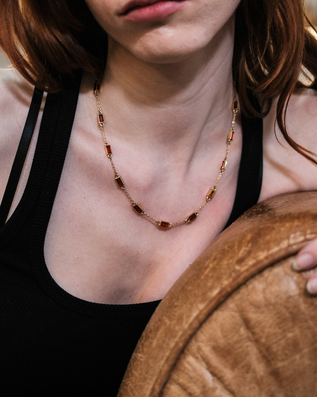 unshinebar-gemstone-tennis-kette-gold-rot-45-5-cm image 6