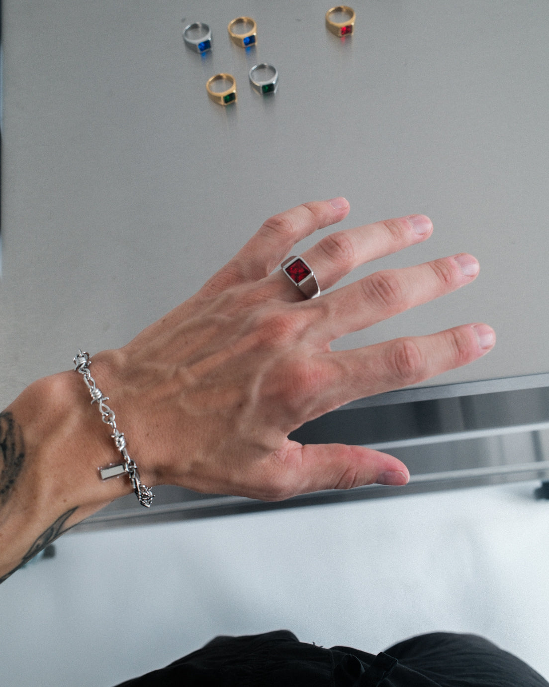unshinebar-rings-gemstone-ring-red-ring-gold image 6