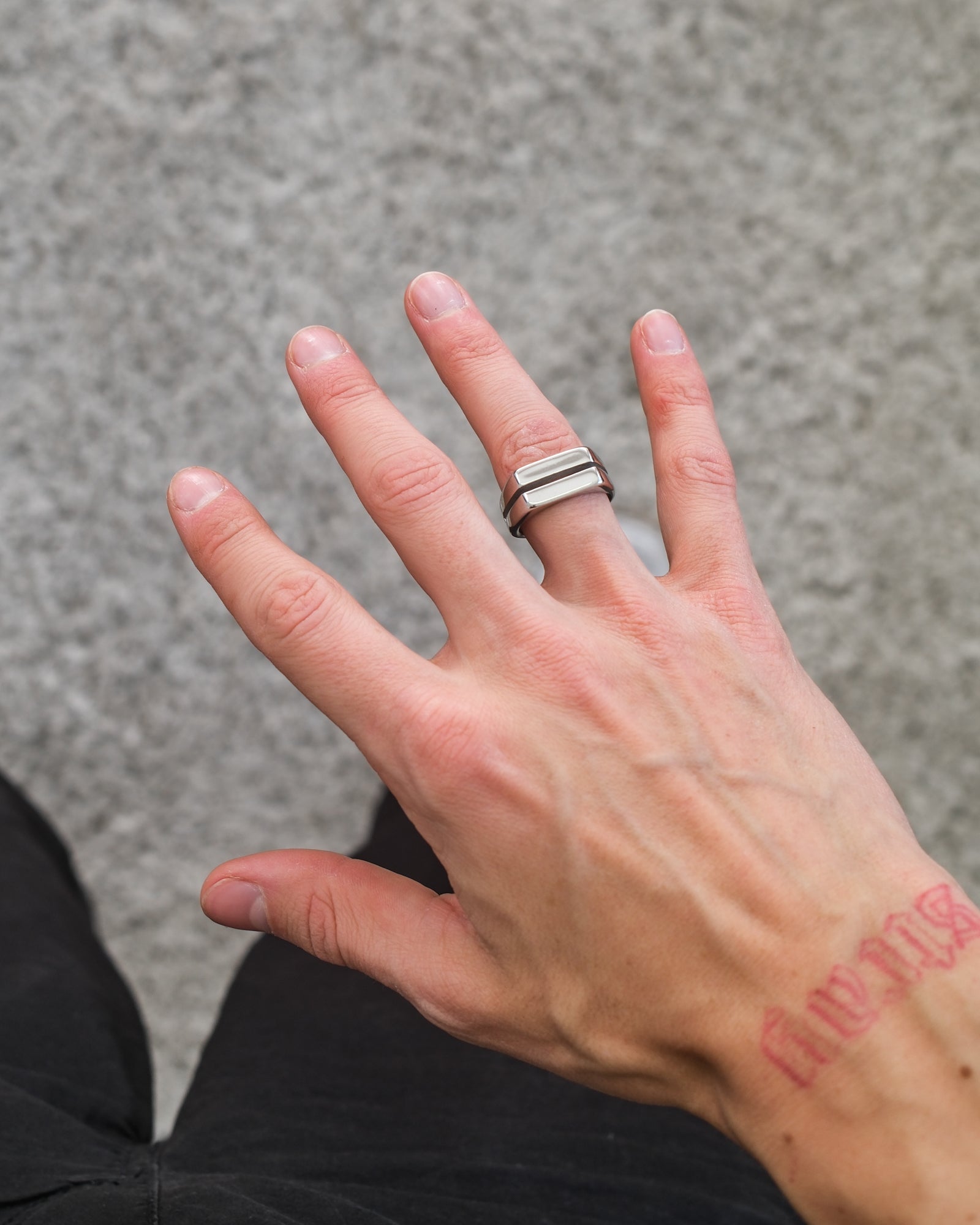 unshinebar-equal-ring-herrenring-gold-edelstahl-gr-8 image 5