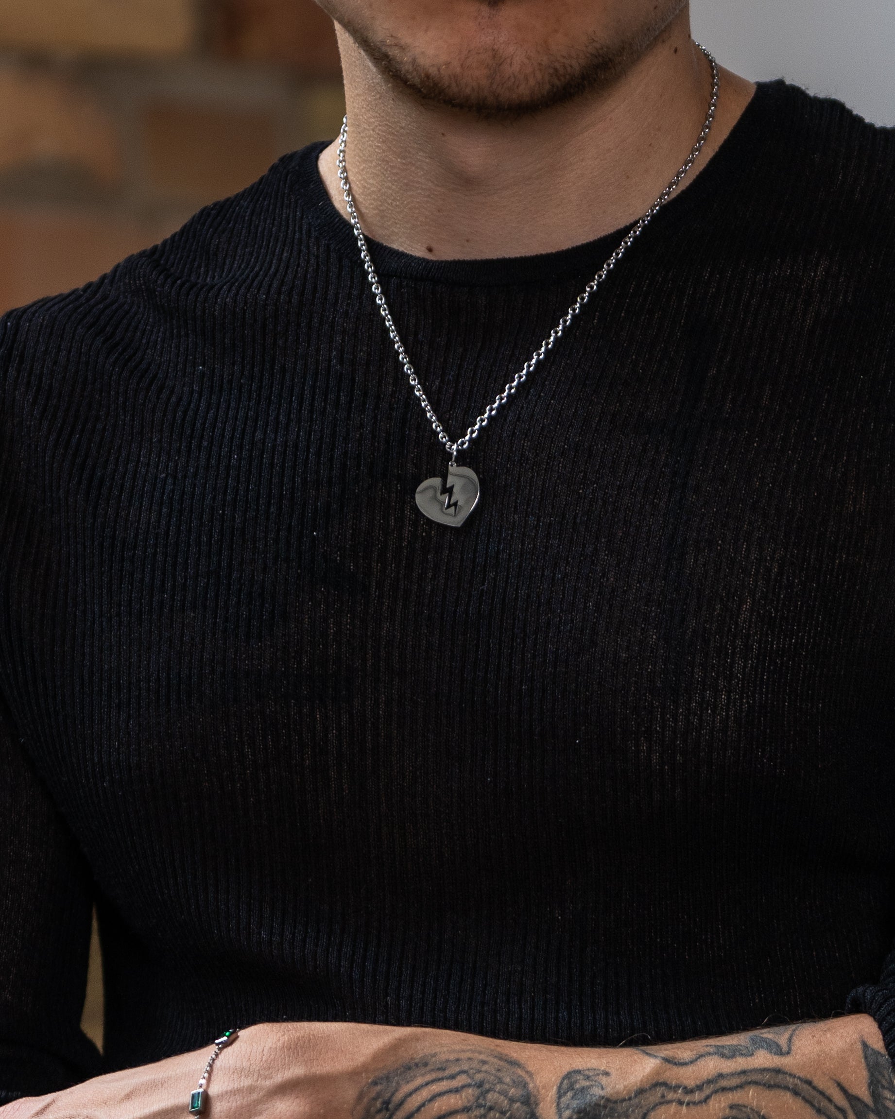 unshinebar-broken-heart-necklace-kette-silber-45cm-streetwear image 6