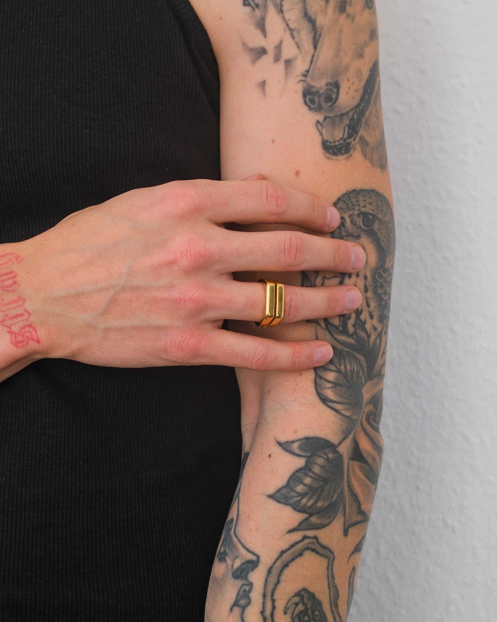 unshinebar-equal-ring-herrenring-gold-edelstahl-gr-8 image 3