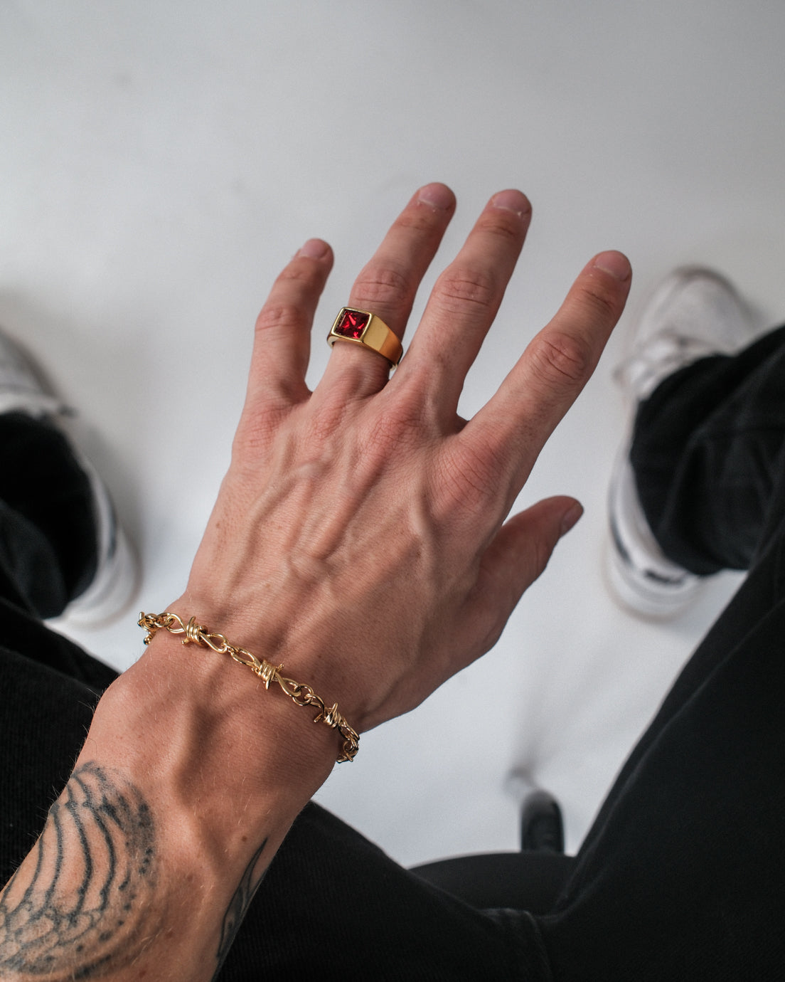 unshinebar-rings-gemstone-ring-red-ring-gold image 5